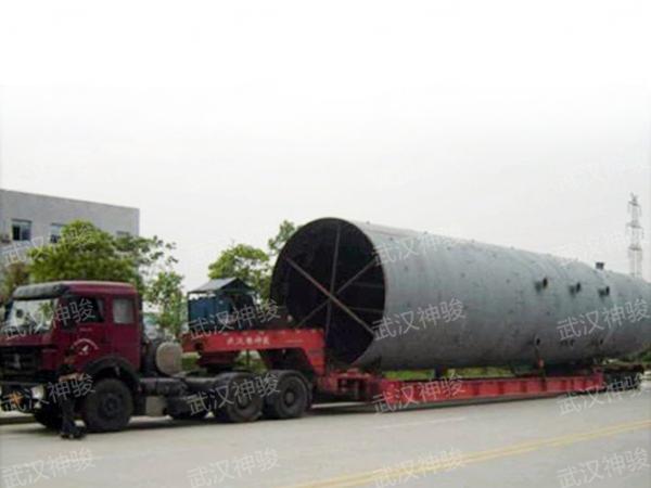 超長罐體運輸，235.35米